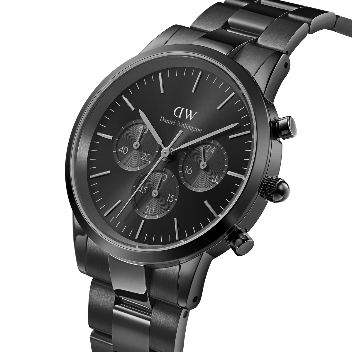 Dettaglio ravvicinato dell'Iconic Chronograph Link Onyx B, con quadrante nero *sunray*, tre sottoquadranti funzionali e pulsanti cronografici laterali sulla cassa in acciaio nero.