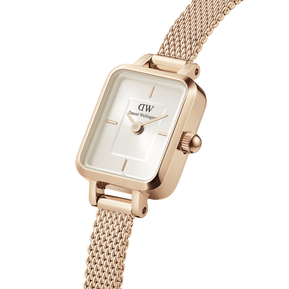Close-up view of the Quadro Mini Melrose Champagne women's watch with a rectangular rose gold case, champagne-coloured sunray dial, and fine mesh strap.
