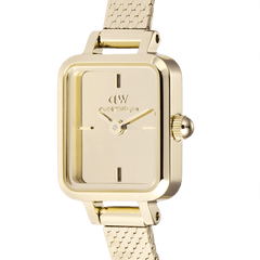 Close-up view of the Quadro Mini Reflection Gold ladies' watch with rectangular case, gold-coloured mirrored dial, and fine mesh strap.