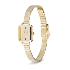 The Quadro Mini Reflection Gold ladies' watch impresses with its rectangular gold-coloured case, mirrored dial, and finely crafted stainless steel mesh strap.