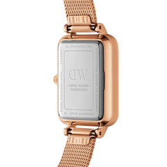 Back view of the Quadro Lumine Bezel Melrose Pink MOP ladies' watch with engraved stainless steel case back, serial number, and rose gold mesh strap.