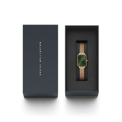 Quadro Pressed Melrose Emerald women's watch with green dial and rose gold mesh strap in an elegant Daniel Wellington gift box.